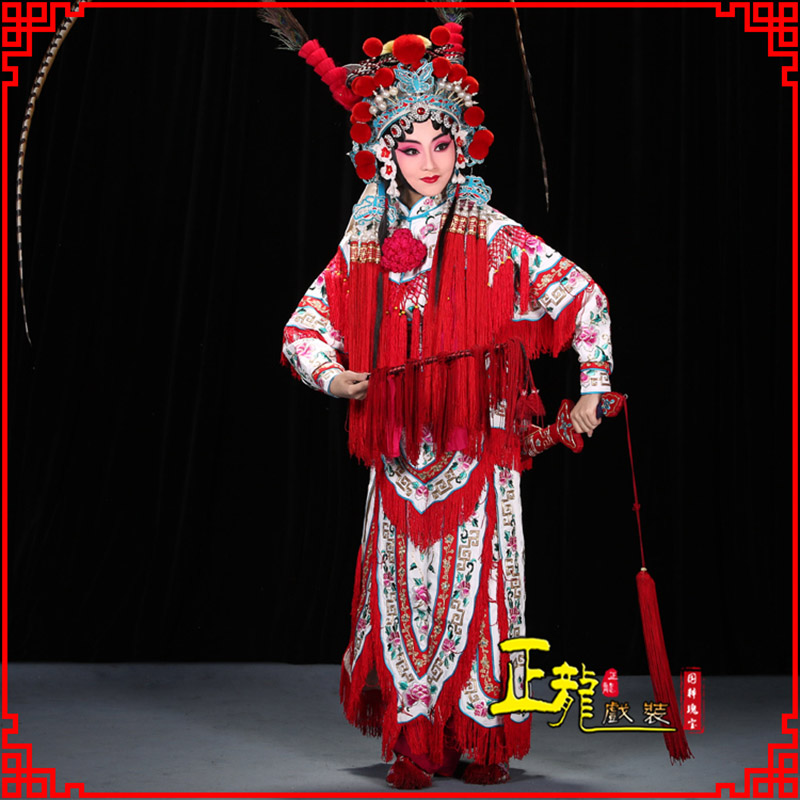 龙华刀马旦改容战父 软绉镶边女改良靠